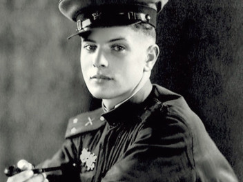 Петр Тодоровский