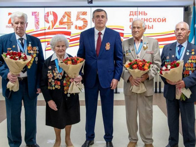 Три ветерана стали почетными гражданами Сахалинской области