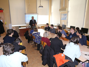 Урок Памяти прошел в Астраханском губернском техникуме