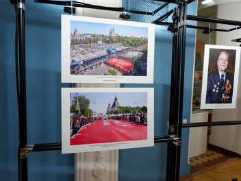 В Астрахани открыли фотовыставку «Все для Победы: жизнь в тылу»