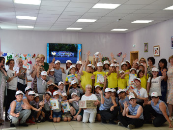 Челябинск передал письма морякам Черноморского флота