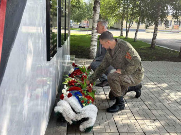 В память о современных героях…