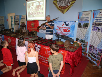 Уроки мужества продолжаются в Астрахани