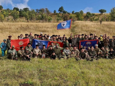 Военно-патриотические соревнования для ребят прошли в Саратове