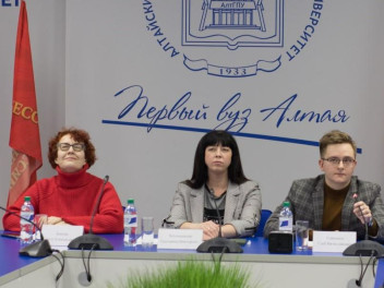 Телемост объединил сибиряков