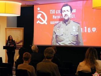 "К снаряду приравнять перо"! Сегодня - День работника культуры России