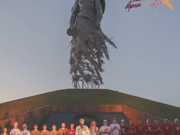 На конкурс "Мы этой памяти верны" прислано более 1300 работ