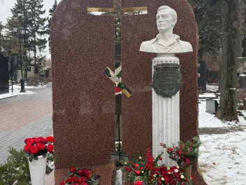 Память о Василии Лановом навсегда останется жить в наших сердцах