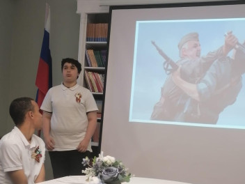 Поэтический поединок тронул сердца слушателей