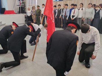 Продолжается патриотическая эстафета "Знамя Победы"