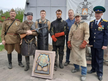 Однополчане из Рязани отлили орден «Победа» из гильз, найденных на полях сражений