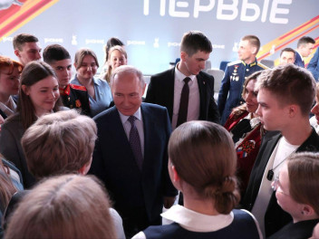 Владимир Путин поблагодарил международных  координаторов Бессмертного полка за работу