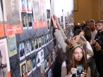 Разные форматы акции Бессмертный полк стартуют в России