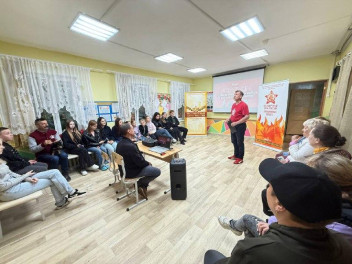 Активисты Бессмертного полка России почтили память детей Донбасса в Свердловской области