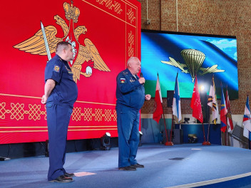 Тюменцы рассказали об истории флага Воздушно-десантных войск