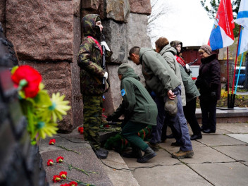 В Архангельске состоялось памятное мероприятие, посвященное дню основания мемориального комплекса «Площадь Памяти»