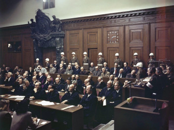 Суд народов приговорил нацизм к смертной казни: 80 лет Нюрнбергскому процессу