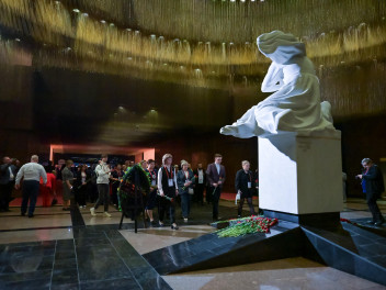 Активисты Бессмертного полка России почтили память героев Отечества