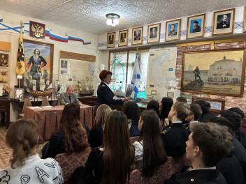 Начало марта однополчане посвятили женщинам