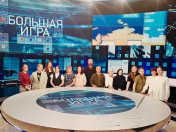 Как делается магия телеэкрана: победители премии «Говорим о Победе» побывали на площадке телеканала RT и Первого канала