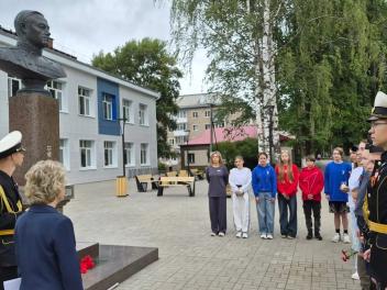 Память о герое связывает поколения