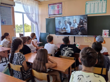 В Астраханской области прошел кинопоказ фильма о Герое России Наталье Качуевской