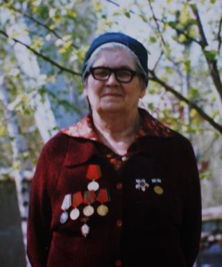 Твердохлеб (Ворожейкина) Елизавета Васильевна