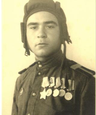 Альбертович Эдуард Леонидович