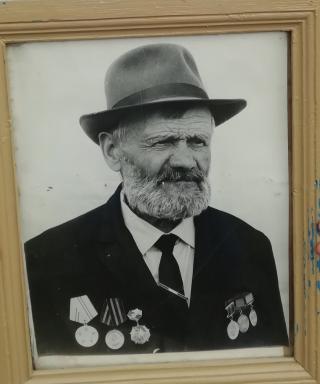 Хмыз Кузьма Егорович