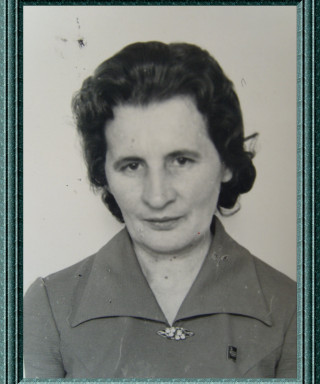 Кушнаренко (Козлова) Мария Петровна