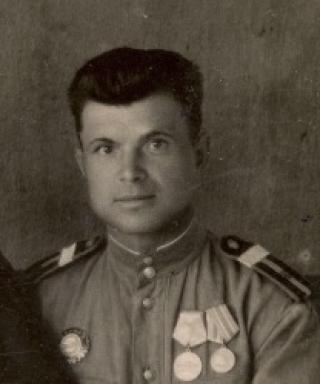 Бахмутов Александр Григорьевич