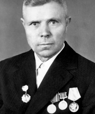 Ясенев Александр Кузьмич