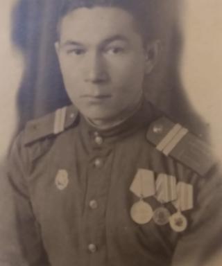 Хасанов Анвер Хусаинович
