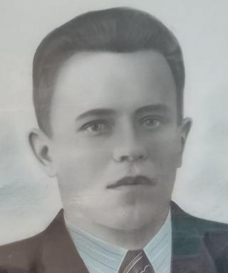 Юнин Яков Антонович