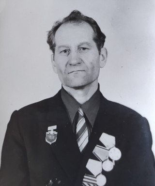 Святников Иван Тихонович