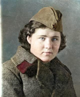 Синцева (Зинюк) Надежда Клементьевна