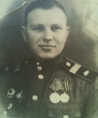 Белозёров Иван Дмитриевич