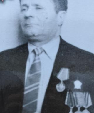 Язев Владимир Харламович
