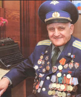 Леонов Иван Антонович