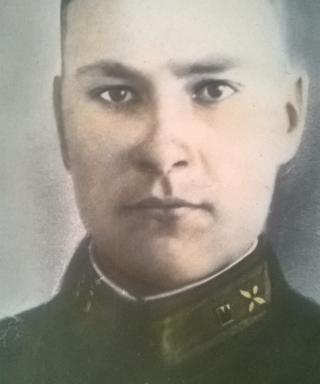 Казаков Роман Тихонович