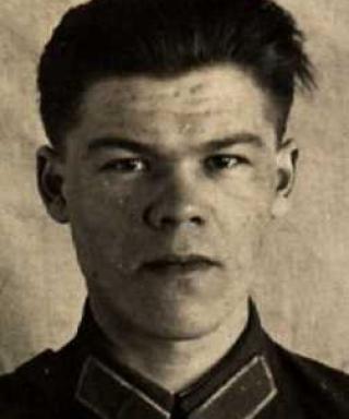 Денисов Евгений Александрович