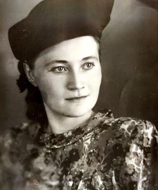 Крылова (Борисова) Антонина Игнатьевна
