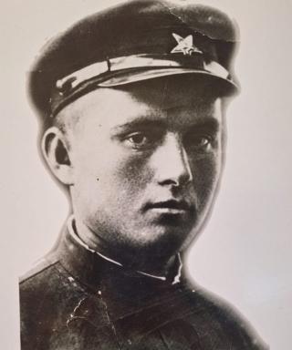 Гнездилов Кузьма Тихонович