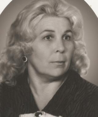 Леонова Александра Фёдоровна