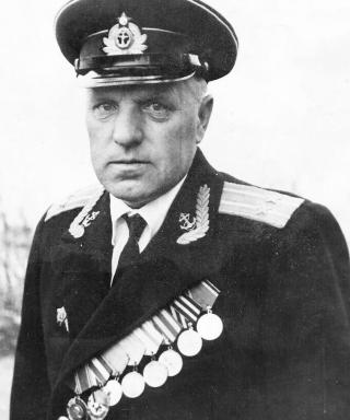 Иванов Иван Васильевич