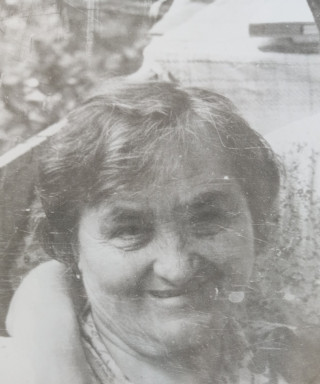 Гусарова Евгения Карповна