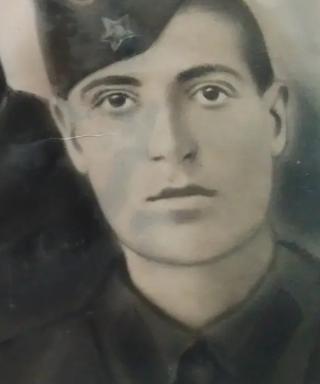 Есаян Гнуни Камисаревич