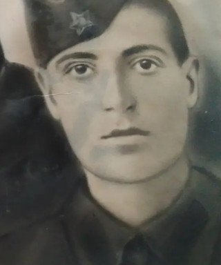 Есаян Гнуни Камисаревич