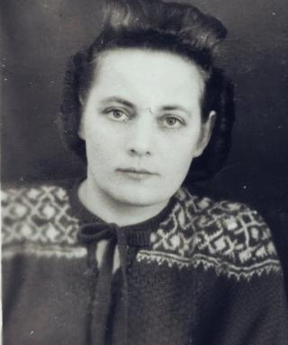Антипова (Шабанова) Нина Яковлевна