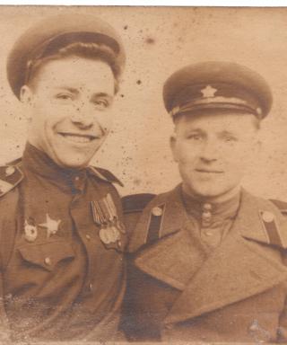 Костылев(справа) Прокопий Федорович